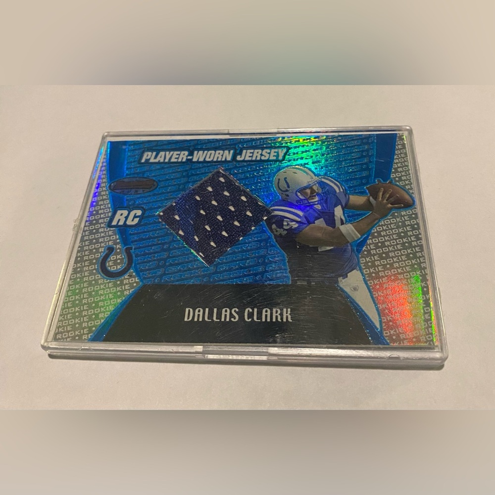 Dallas Clark 2003 RC Rookie Rare insert! Topps Football Card Refractor insert